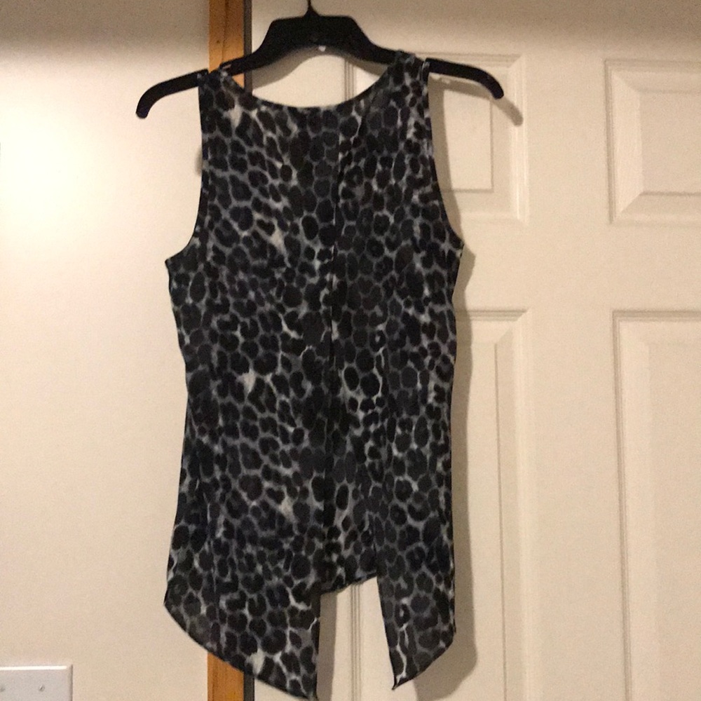 Leopard tank